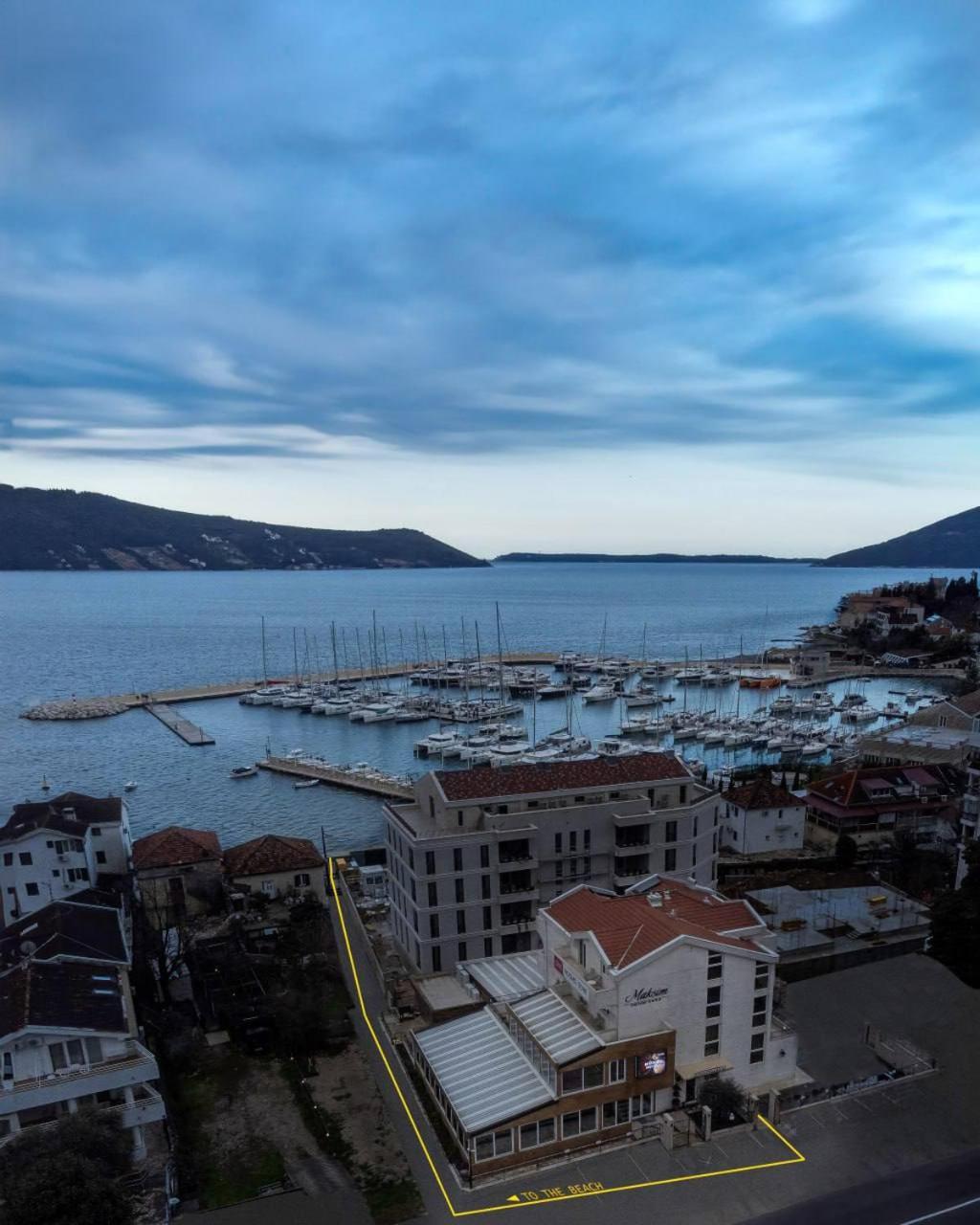 Hotel Maksim Herceg Novi Exterior foto