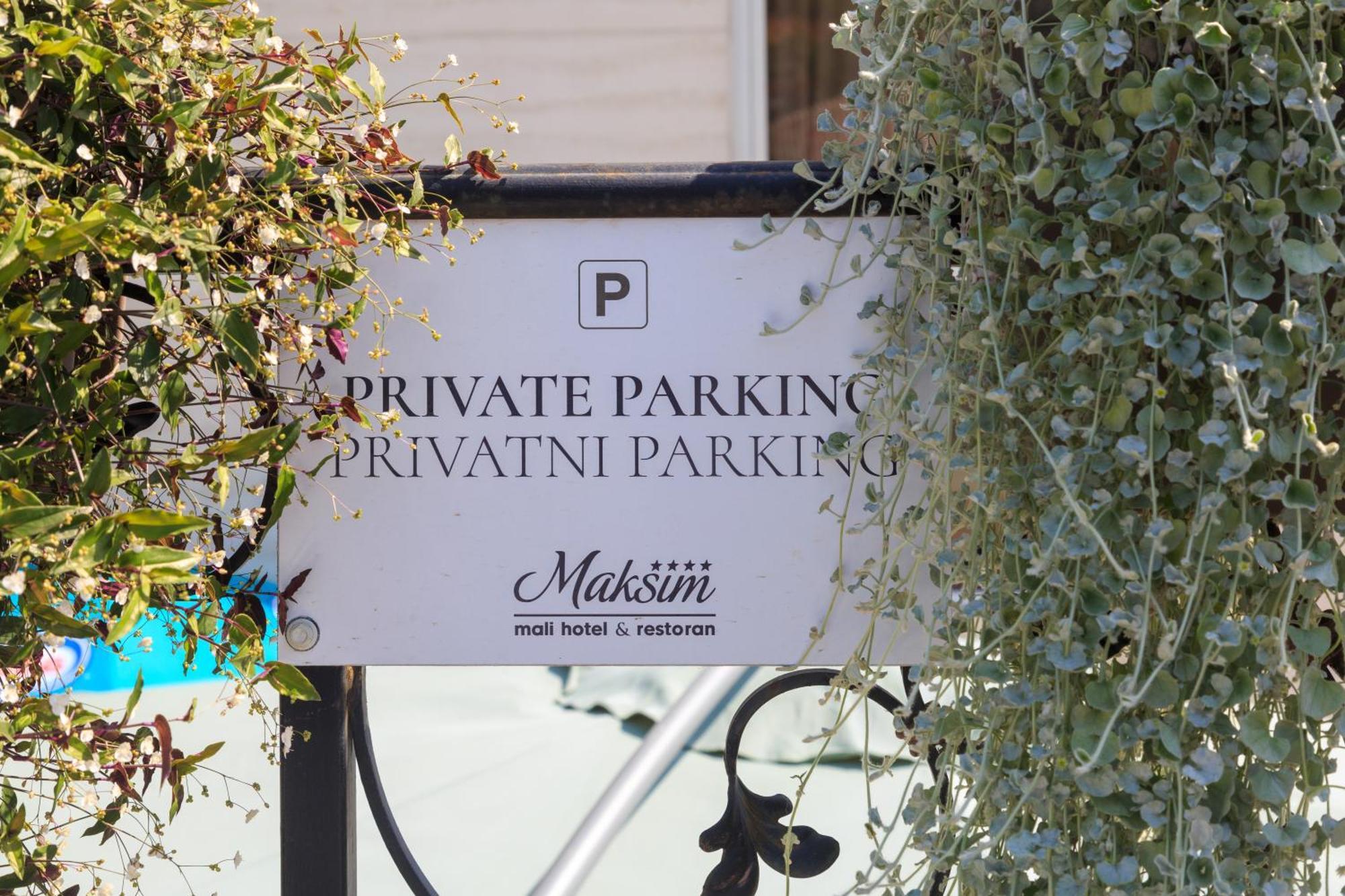 Hotel Maksim Herceg Novi Exterior foto